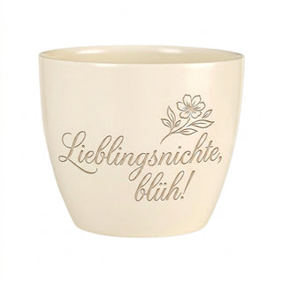 Personalisierter Blumentopf mit Gravur — Geschenk für Nichte zum Geburtstag — Detailansicht der Lasergravur
