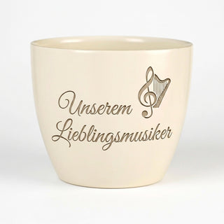 Personalisierter Blumentopf mit Gravur — Geschenk Musiker Geburtstag — Detailansicht der Lasergravur