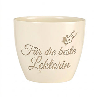 Personalisierter Blumentopf mit Gravur — Geschenk für Lektorin — Detailansicht der Lasergravur