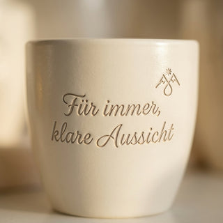 Personalisierter Blumentopf mit Lasergravur — Geschenk für Glaser — Detailaufnahme