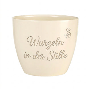 Personalisierter Blumentopf mit Gravur — Geschenk Meditationslehrerin — Detailansicht der Lasergravur