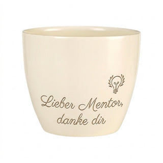 Personalisierter Blumentopf mit Gravur — Danke Geschenk für Mentor — Detailansicht der Lasergravur