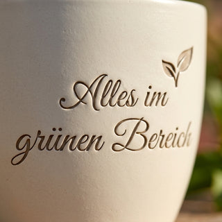 Personalisierter Blumentopf mit Gravur — Geschenk Rechtsanwalt Erfolg — Detailaufnahme