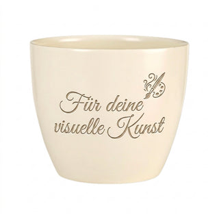 Personalisierter Blumentopf mit Gravur — Geschenk Grafikerin Geburtstag — Detailansicht der Lasergravur