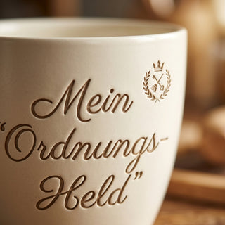 Geschenk Aufräumcoach - Gravur: Mein Ordnungs-Held für jeden Anlass — nahaufnahme