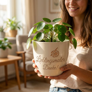 Personalisierter Blumentopf — Dankeschön Geschenk für Maler & Künstler — im Wohnambiente