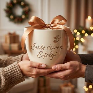 Gravierter Blumentopf Geschenk Agraringenieur — Ernte deinen Erfolg — geschenk_uebergabe