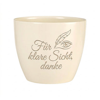 Personalisierter Blumentopf mit Gravur — Danke Geschenk Optikerin — Detailansicht der Lasergravur