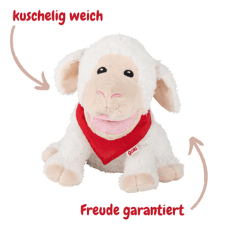Kuschelige weiße Schaf-Handpuppe von goki mit rotem Halstuch. Ideal zum Kuscheln und Geschichten erzählen.